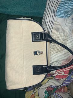 (Category: ) located in . Submitted by eurale (Listing ID 1302832117, Image 1). Description: .