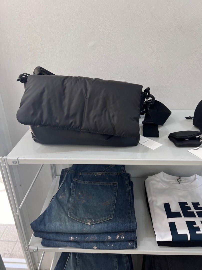 不用等7月！現貨一個！大阪限定實拍圖！限定pop up 代購clesste padded  