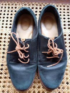 Pre-loved Clark Dress Shoes