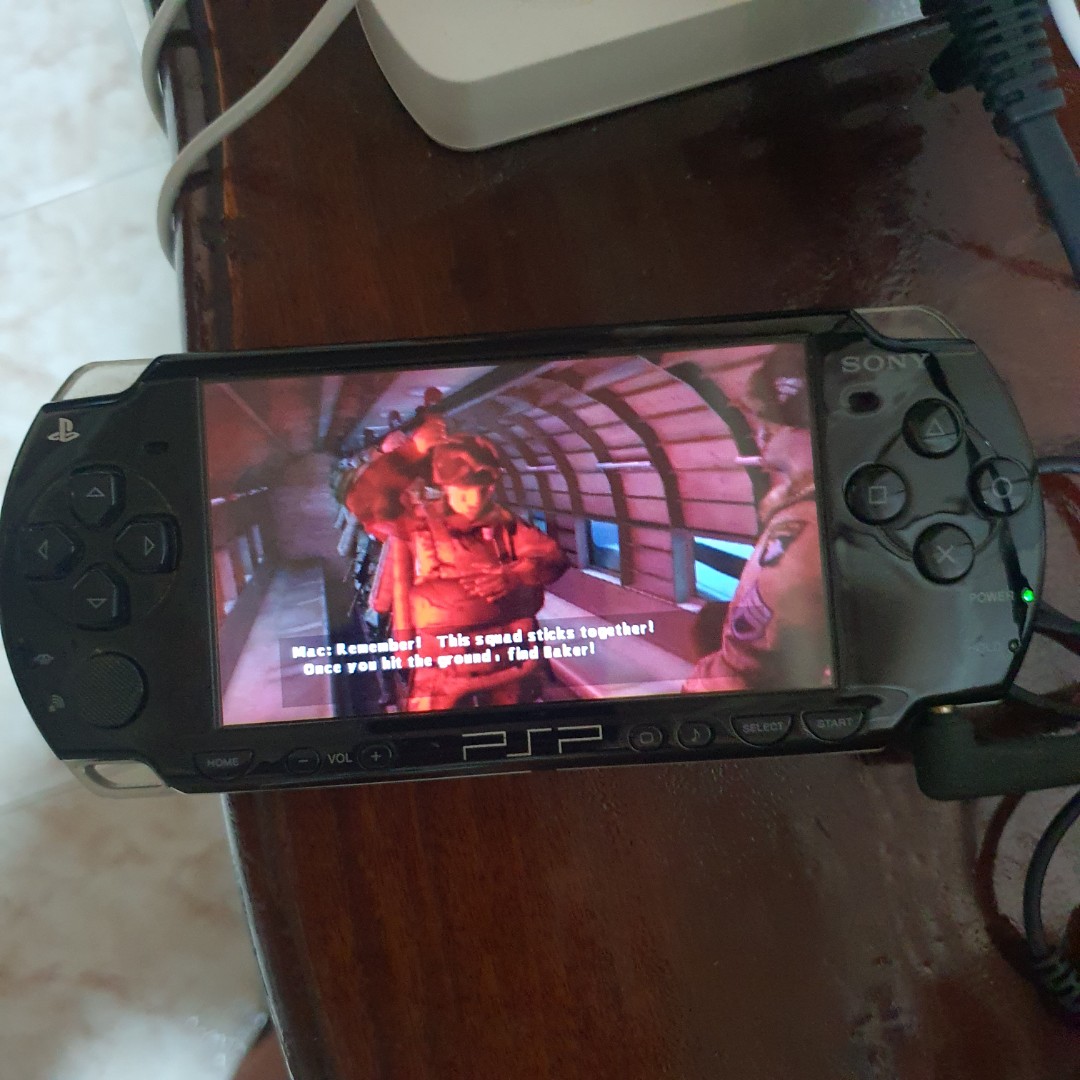 PSP 2006 Games Console., Video Gaming, Video Game Consoles, PlayStation on  Carousell