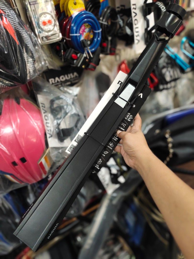 👉RAGUSA FENDER (Category: Bicycles) located in Antipolo. Submitted by mgrace0920 (Listing ID 1302776530, Image 1). Description: ONHAND ‼️ 👉RAGUSA FENDER ▪️🔖450 (FOR MOUNTAIN BIKE & ROADBIKE) ✔️Max 55mm ✔️Universal ✔️Quick mounting.