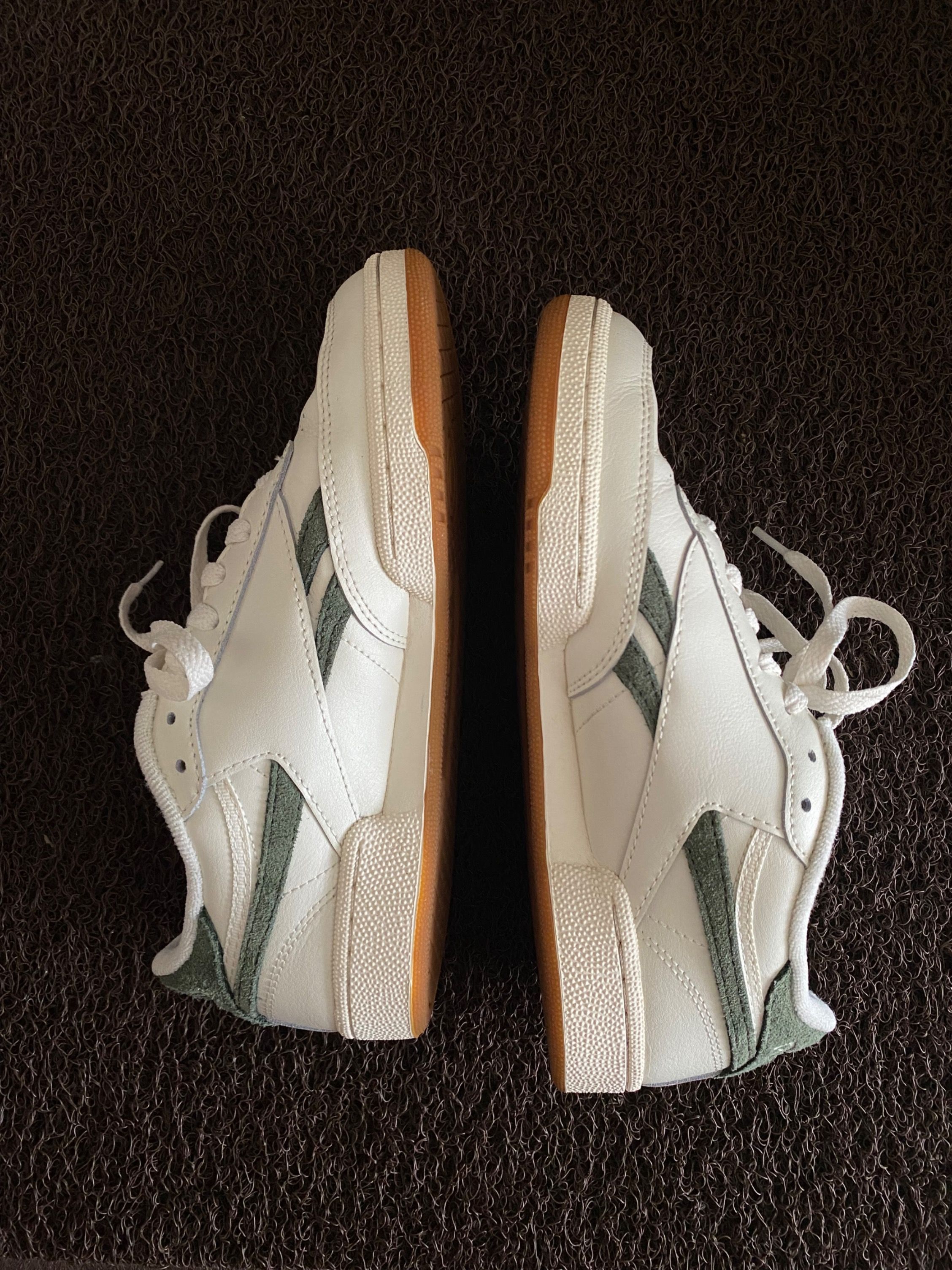 Revente off white online