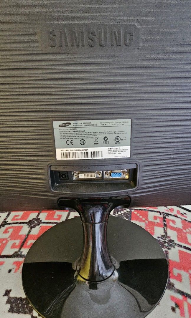 Samsung 20 inch Monitor model S20B300B, Computers & Tech, Parts ...