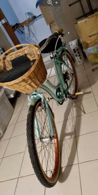 Schwinn Bike Cruiser (Category: Bicycles) located in Mandaluyong City. Submitted by cdtay (Listing ID 1302723054, Image 2). Description: Schwinn Bike Cruiser.