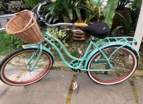 Schwinn Bike Cruiser (Category: Bicycles) located in Mandaluyong City. Submitted by cdtay (Listing ID 1302723054, Image 1). Description: Schwinn Bike Cruiser.