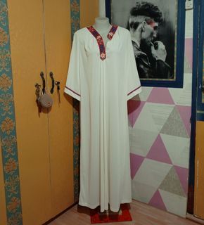 Seller Recommended white vintage nightgown