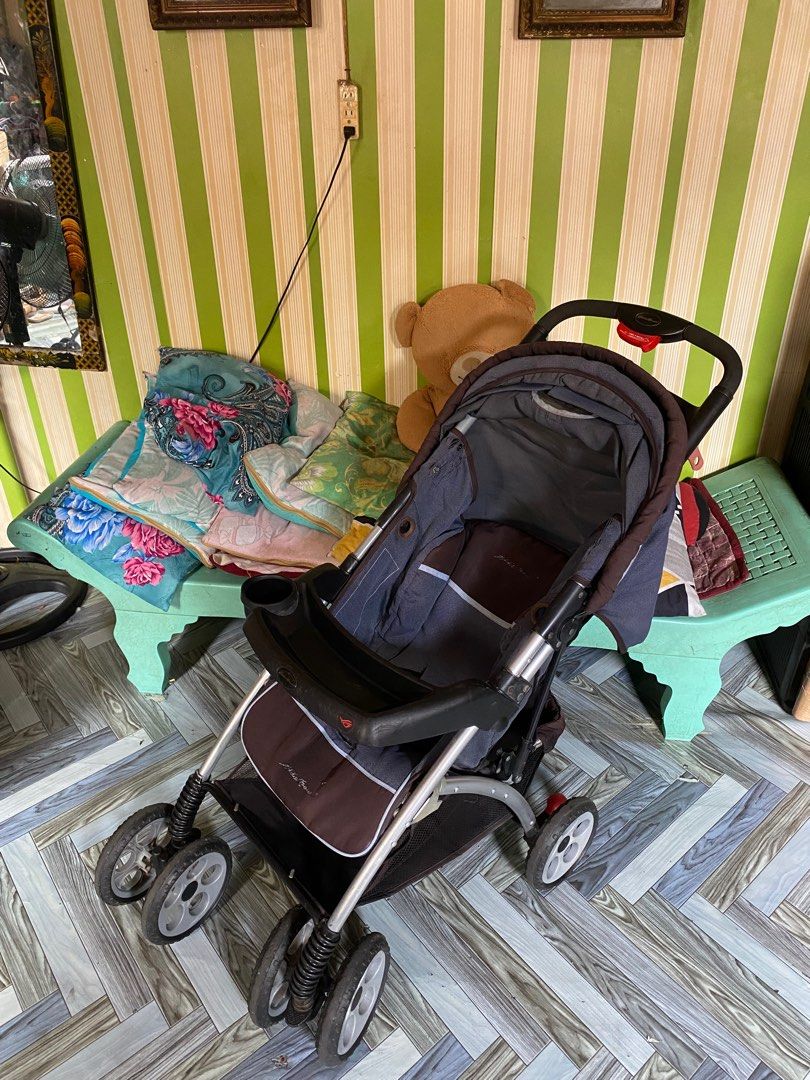 Stroller graco (Category: Strollers) located in Manila. Submitted by gracediola_18 (Listing ID 1302780768, Image 3). Description: Pm for more information cod or pick up Qc Balintawak .
