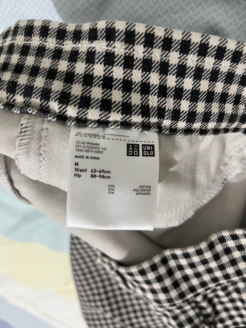 Uniqlo Checkered Jeggings (Category: Other Bottoms) located in Manila. Submitted by 3shaa.a (Listing ID 1302844807, Image 3). Description: Used thrice Size: Medium MOP: GCash, BPI, Maya MOD: SDD, J&T, LBC.