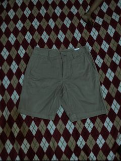 Uniqlo Shorts Khaki