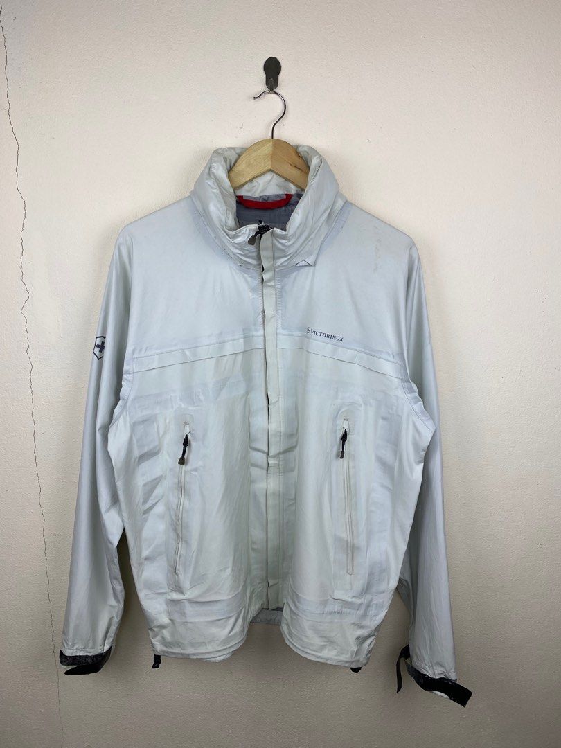 Victorinox rain jacket cheap