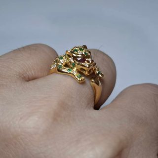Vintage 18k Japan Gold Diamond Ruby Emerald Ring