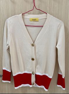 （分類：）位於 。 由 jc09314 提交（商品編號 1302968736，圖片 1）。簡介： 。