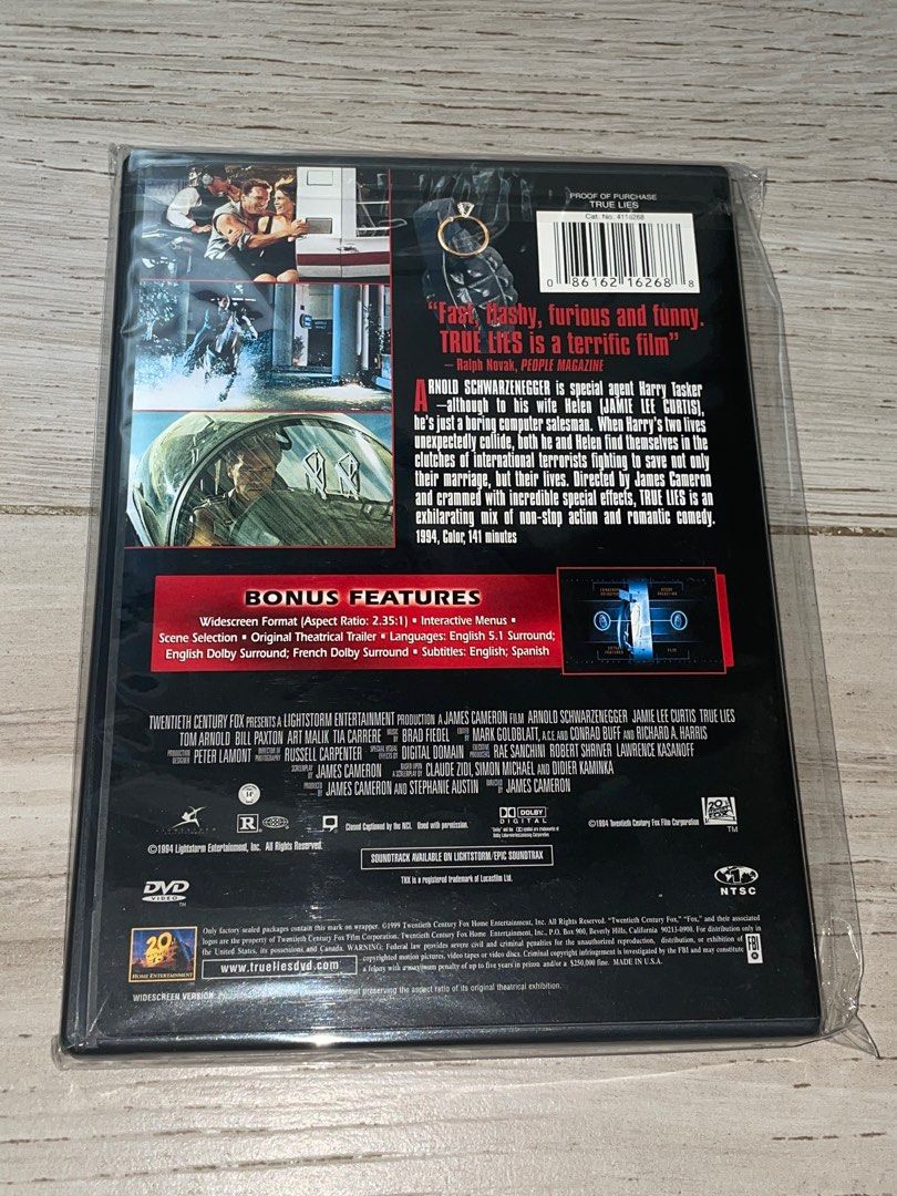 絕版true lies 真實謊言dvd arnold schwarzenegger, 興趣及遊戲, 音樂、樂器& 配件, 音樂與媒體- CD 及DVD  - Carousell