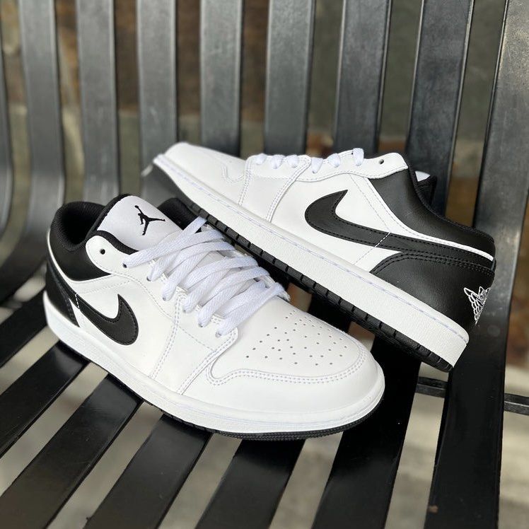 Air Jordan 1 Low White Black / Reverse Panda (Category: Sneakers) located in Manila. Submitted by solefindsphilippines (Listing ID 1303003387, Image 1). Description: ❗️SALE: 3,499 pesos only❗️ ❌SRP: 6,195❌ Air Jordan 1 Low White Black / Reverse Panda Available Sizes: 12 Men’s Brand new All of our items are 100% Authentic/ Legit/ Original How to Order? Message us now!📩 Follow us on FB, IG and Tiktok: @SoleFindsPhilippines #Airjordan #Jordanph #Ai