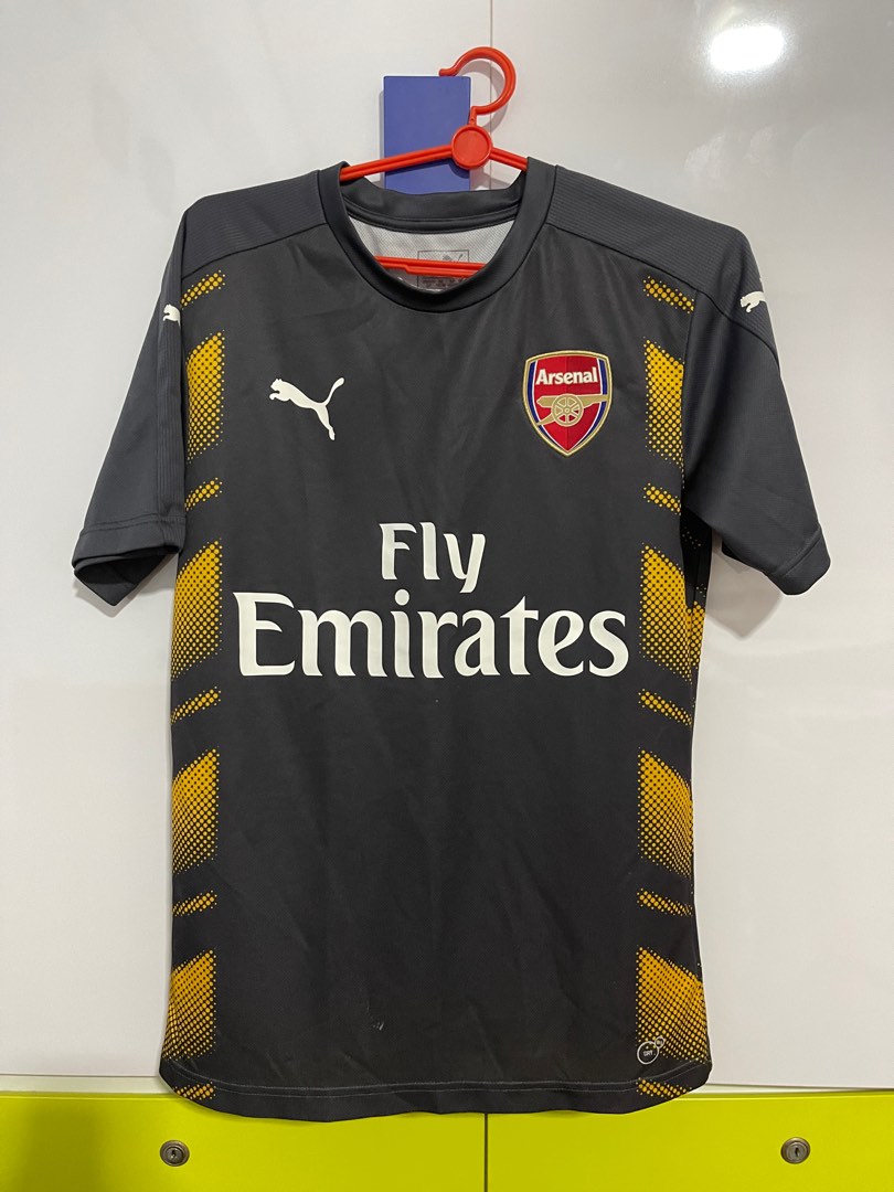 Arsenal training jersey 2016 17 Men s Fashion Activewear on Carousell