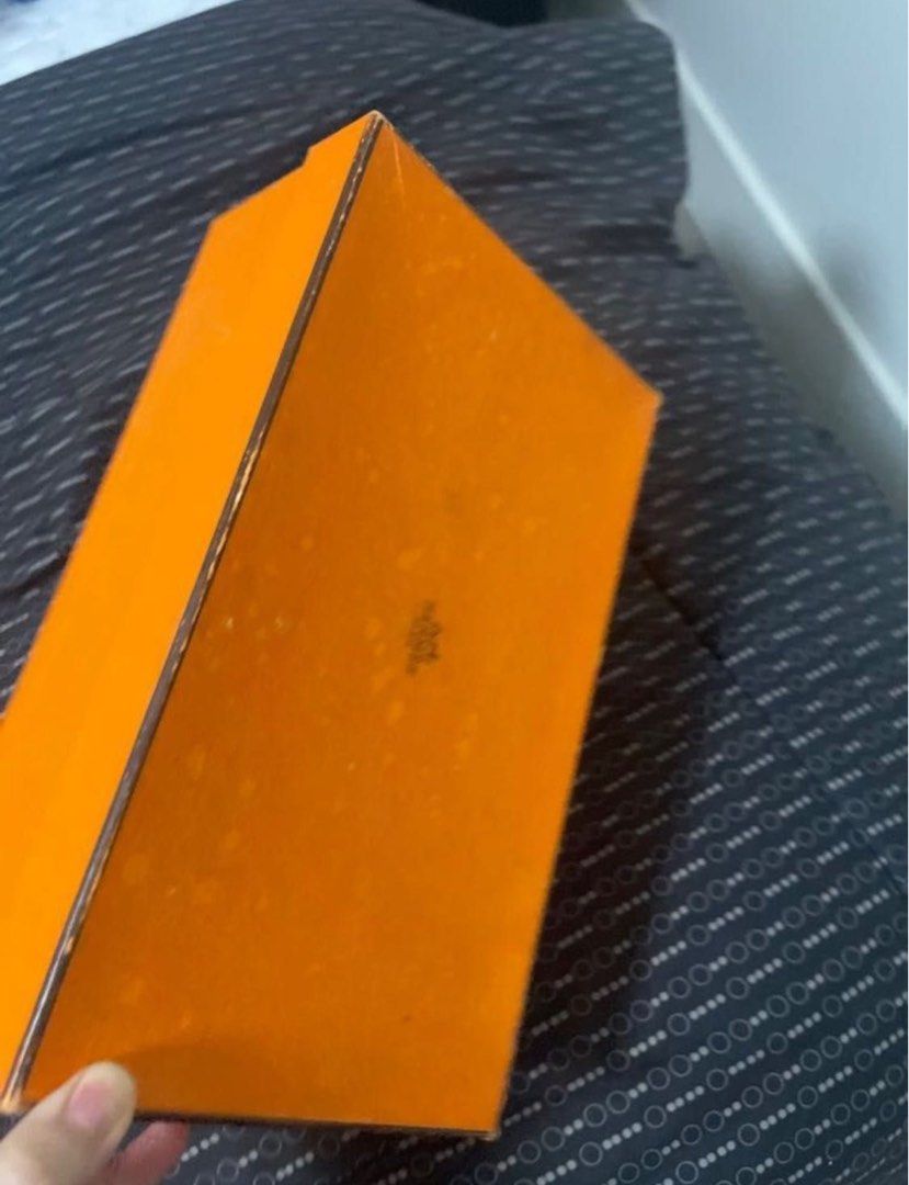Authentic Hermes Boxes (Category: Luxury Bags & Wallets) located in Makati City. Submitted by supplementary (Listing ID 1248044501, Image 1). Description: Authentic Hermes Boxes Price per box. Available: Oran box - 1,500 Belt box - 2,200.
