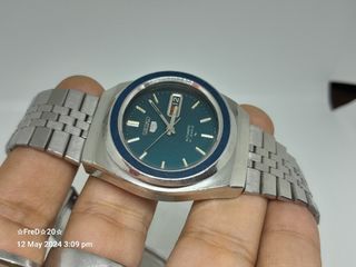 Authentic Vintage Seiko 5 7009-8760 Automatic Japan Watch