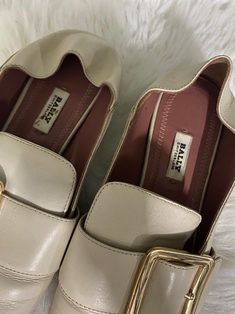 Bally Shoes Euro 37 (Category: Sneakers & Footwear) located in Santa Rosa. Submitted by sassycollection. (Listing ID 1303053947, Image 3). Description: Euro 37 in size Cream.