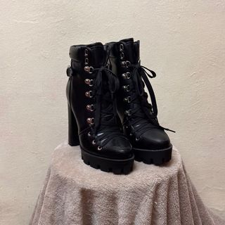 (Category: ) located in . Submitted by anusha94 (Listing ID 1303048129, Image 1). Description: .