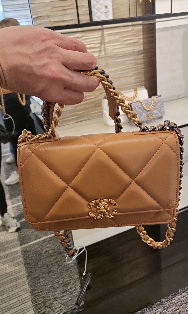Chanel 19 woc beige clearance