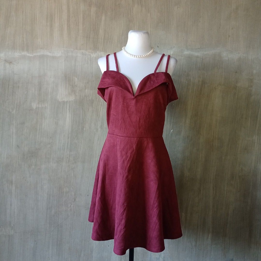 Charlotte Russe Off Shoulder Maroon Dress Women s Fashion Dresses Sets Dresses on Carousell