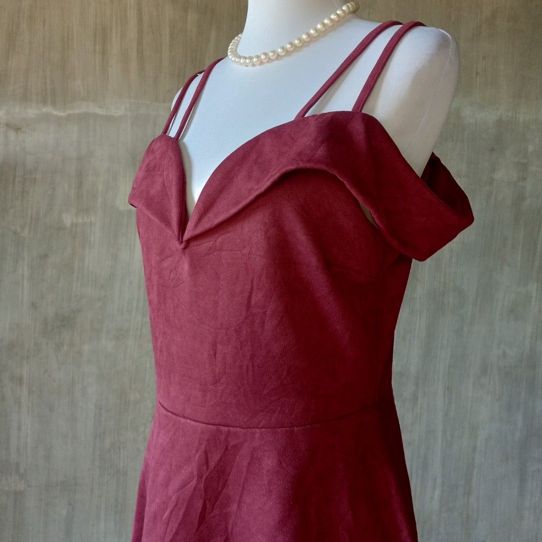 Charlotte russe maroon dress 2025