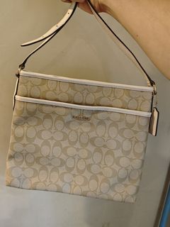 (Category: ) located in . Submitted by cheapestsht (Listing ID 1302989052, Image 1). Description: .