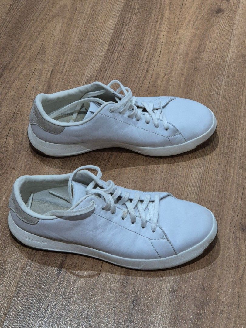 Coke Haan white sneakers Men s Fashion Footwear Sneakers on Carousell