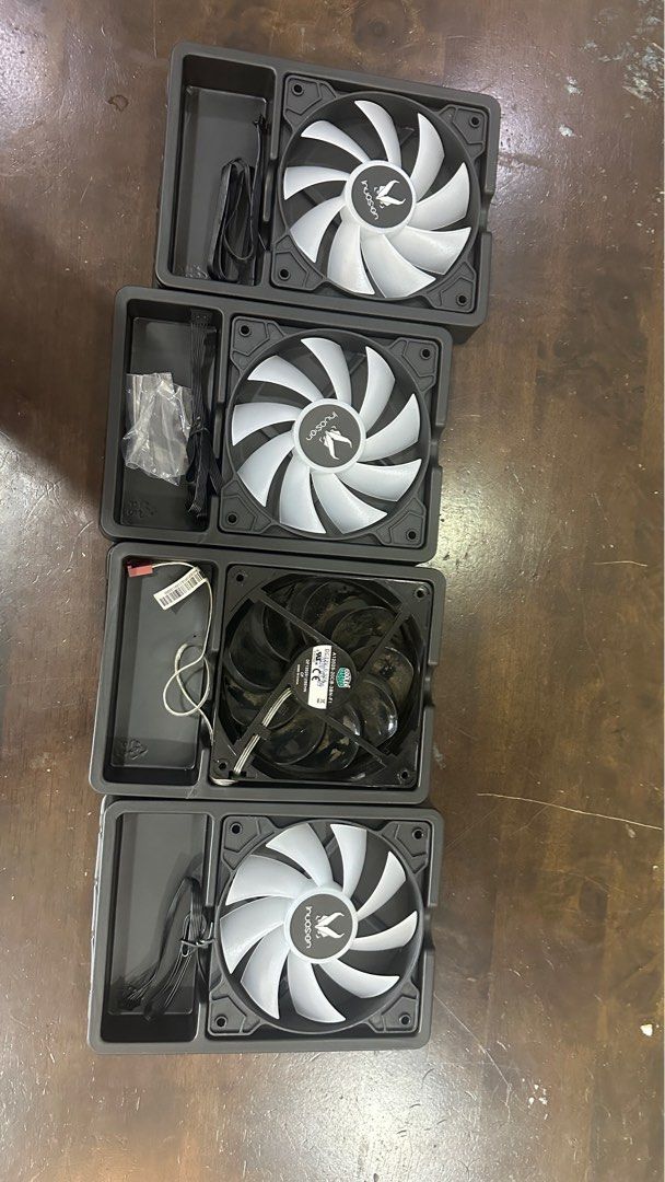 CPU Fan (Category: Computer Parts) located in Shah Alam. Submitted by zack767 (Listing ID 1302904530, Image 1). Description: Selling my CPU fan, 4 nos for RM60. If want 1 pc, price is RM20/piece Thank you.