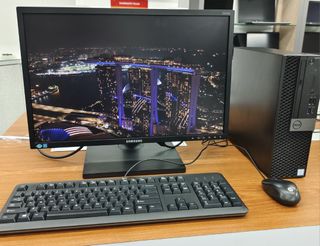 (Category: ) located in . Submitted by tech_laptops.sg (Listing ID 1303019193, Image 1). Description: .