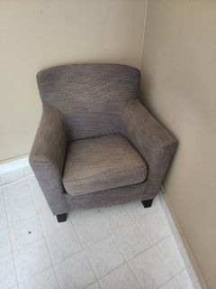 (Category: ) located in . Submitted by hamilton2403 (Listing ID 1303038147, Image 1). Description: .