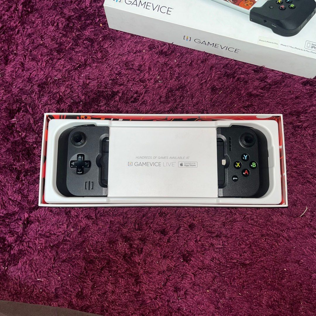 Gamevice IPhone Controller (Category: Controllers) located in Petaling Jaya. Submitted by pocketmotion (Listing ID 1303060849, Image 3). Description: Gamevice IPhone controller Letting go because rarely use Still works great Compatible with : IPhone X, 8, 8 Plus, 7, 7 Plus, 6s, 6s Plus, 6, 6 Plus.