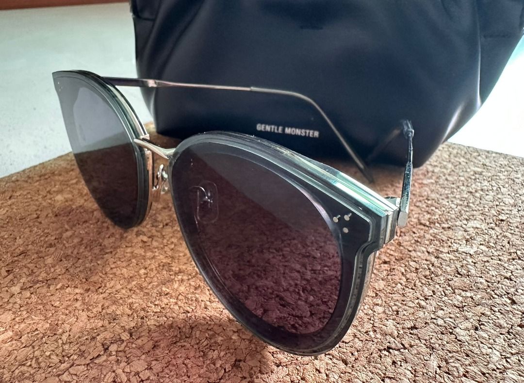 Gentle Monster Pawpaws G3 Sunglasses, Women display picture 2