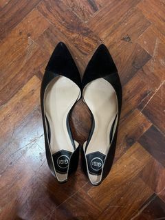 Gibi Black Flats/Sandals