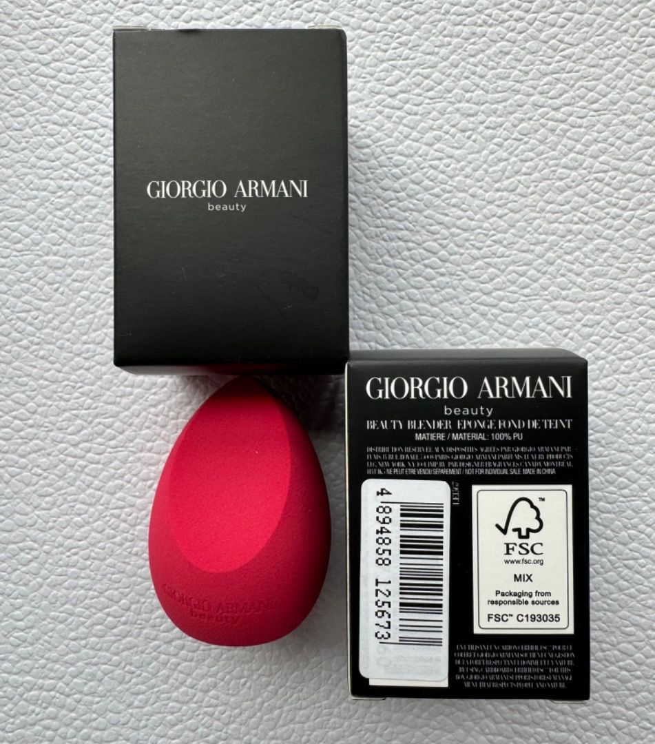 Girogio armani beauty blender eponge fond de tent Carousell