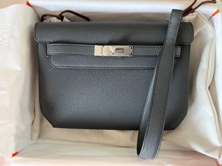 （分類：）位於 。 由 sellsellsellsellyeah 提交（商品編號 1303050971，圖片 1）。簡介： 。