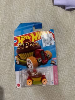 Hot Wheels Swee Driver from Sweet Ride collection