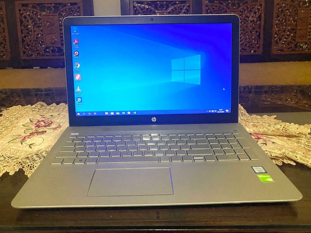 HP PAVILION CORE I5-7200U DUAL VGA NVIDIA 940MX LAYAR 15 Inch