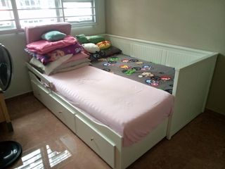(Category: ) located in . Submitted by bellaq (Listing ID 1302977458, Image 1). Description: .