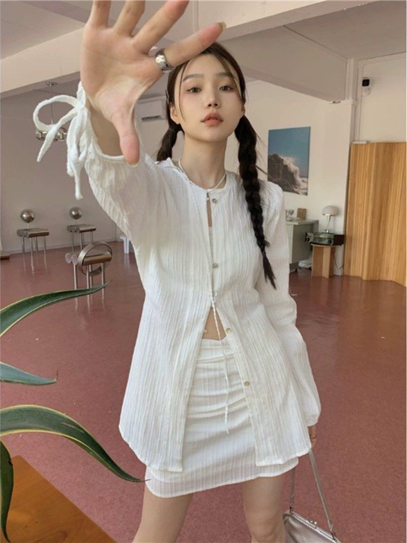 White skirt ulzzang online