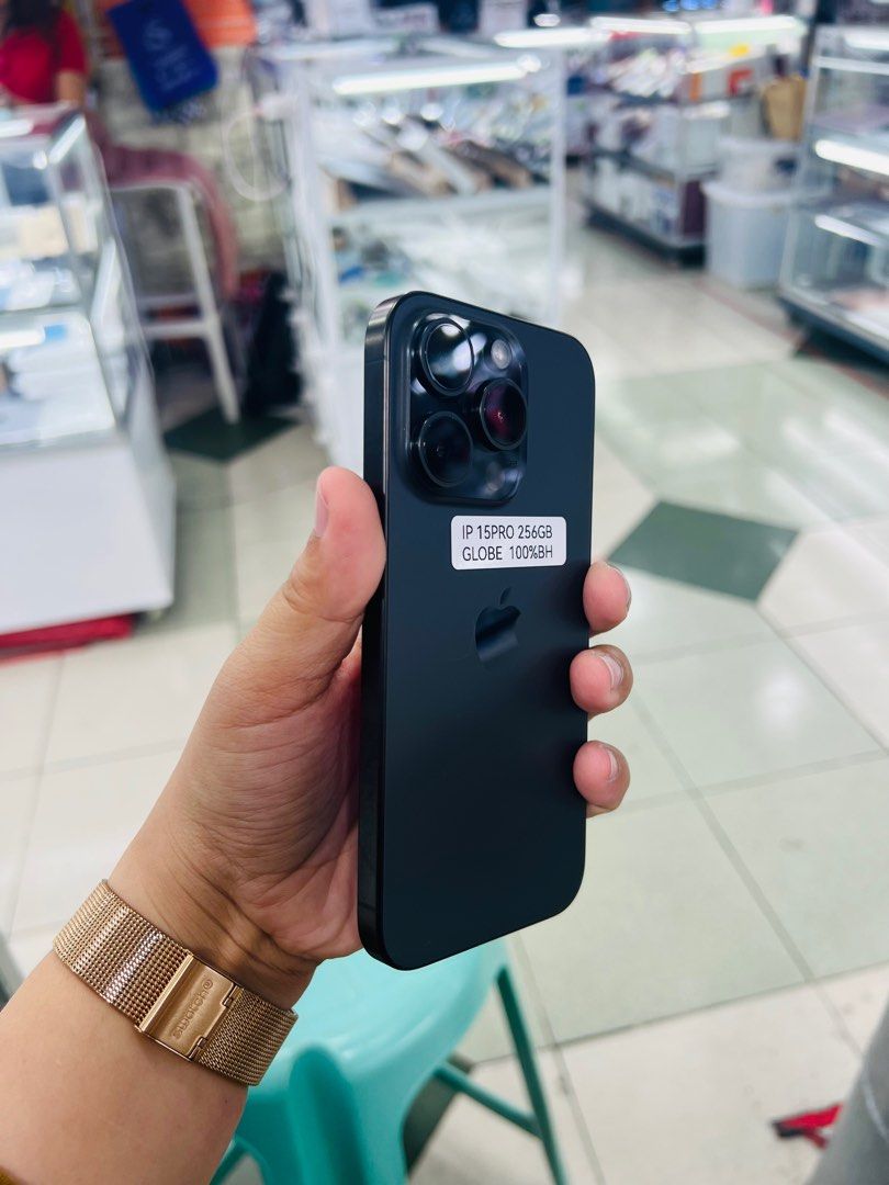 Iphone 15 Pro 256gb Globelocked 100% batt (Category: iPhone 15 Series) located in San Juan City. Submitted by javedsgadgetshop (Listing ID 1302925329, Image 3). Description: OPEN FOR INSTALLMENT VIA CREDIT CARD/GGIVES & SWAP/TRADE-IN! WE BUY AND SELL ( ANYKINDS OF UNIT BINIBILI PO NAMIN)! Read ❗️Onhand ‼️ Iphone 15 Pro •256gb •NTC Variant •100% batt health •Globelocked •95% Smoothness •No hidden issue | No Repaired •100% Authentic | Not Refurbish