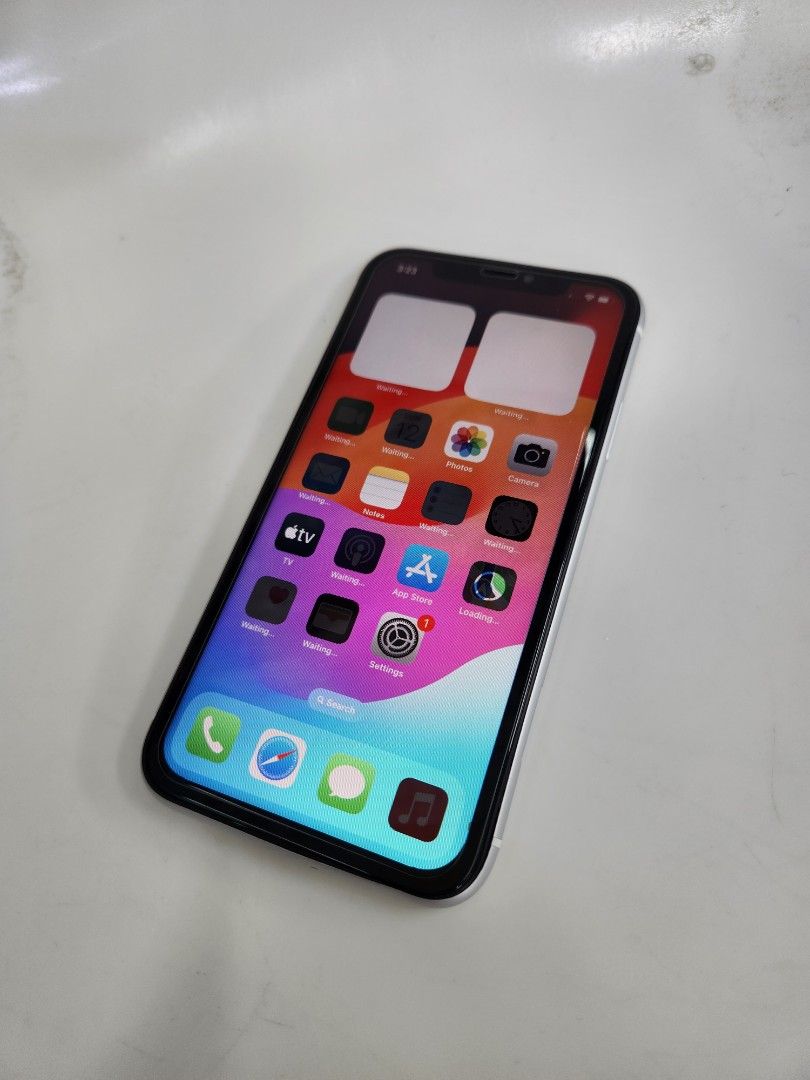 Iphone XR 64gb White (Category: iPhone X Series) located in San Juan City. Submitted by tanexsulla42 (Listing ID 1302971771, Image 2). Description: We accept trade in Credit card / Home Credit Shipping Meet ups / Delivery Fb page: Ashley & Lyn.