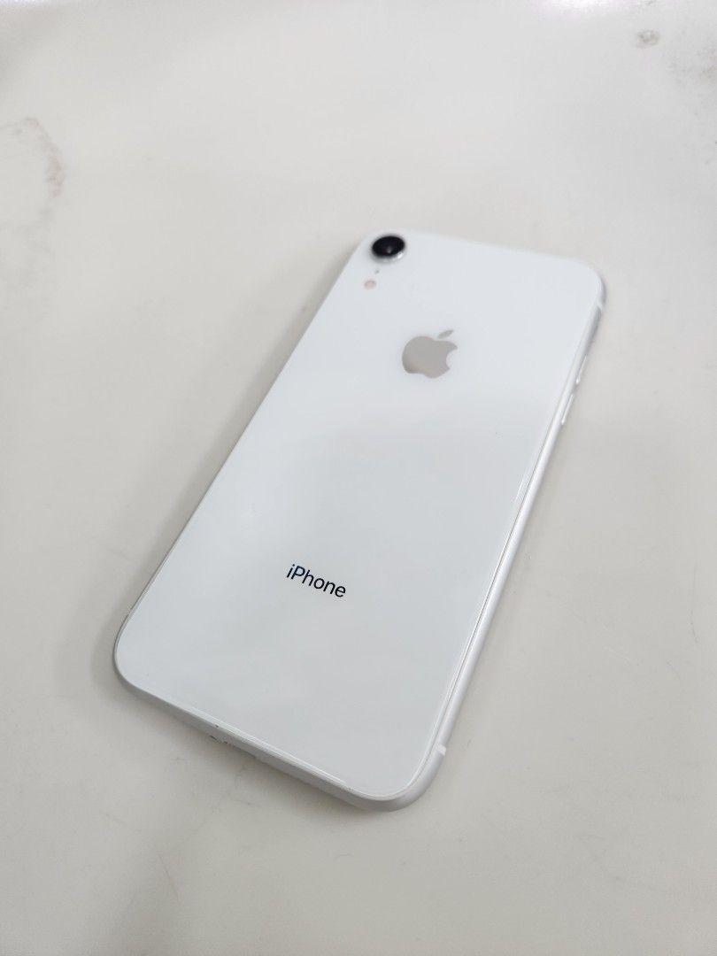 Iphone XR 64gb White (Category: iPhone X Series) located in San Juan City. Submitted by tanexsulla42 (Listing ID 1302971771, Image 1). Description: We accept trade in Credit card / Home Credit Shipping Meet ups / Delivery Fb page: Ashley & Lyn.