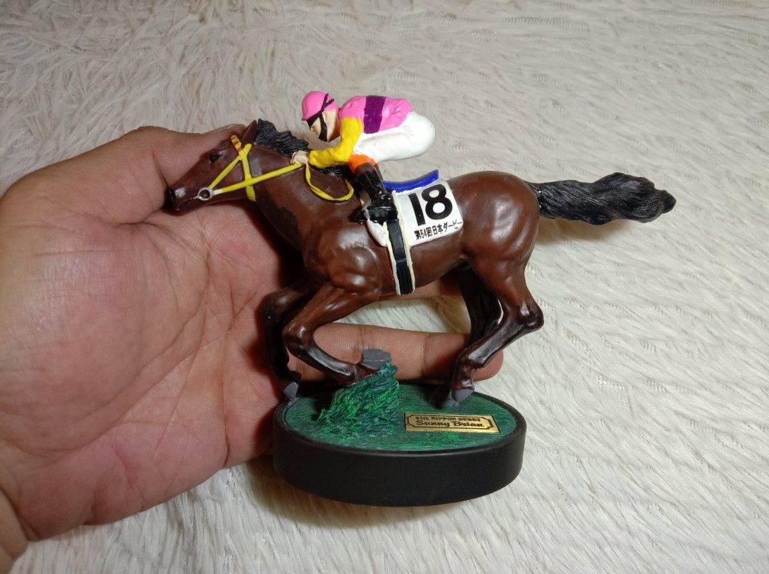 Jockey & Horse Racing Figures Bundle (Category: Figurines & Statues) located in Quezon City. Submitted by emargpascual (Listing ID 1303028400, Image 3). Description: Jockey & Horse Racing Figures Bundle see pics for details May issue yung malaki. Glued horse tail. Di naman halata. For shipping lang sa lalamove.