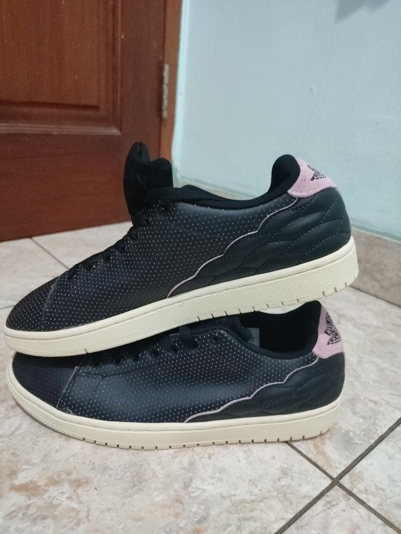 NIKE AIR JORDAN 1 LOW CENTRE COURT BLACK Fesyen Wanita Sepatu di