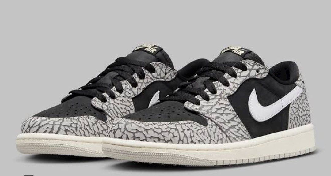 Jordan 1 low OG "Black Cement" (Category: Sneakers) located in Las Pinas. Submitted by MJ23Audio (Listing ID 1302999010, Image 2). Description: Titan Release.