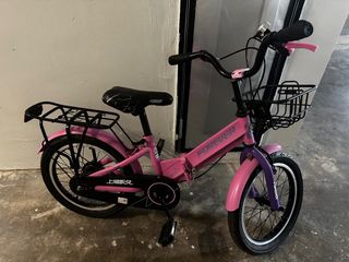 (Category: ) located in . Submitted by bumble_bee_shin (Listing ID 1302902508, Image 1). Description: .
