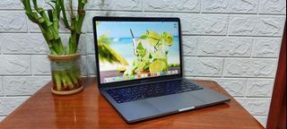 Laptop MacBook Pro M2 2022 13.3inch 8Gb 256Gb Ssd