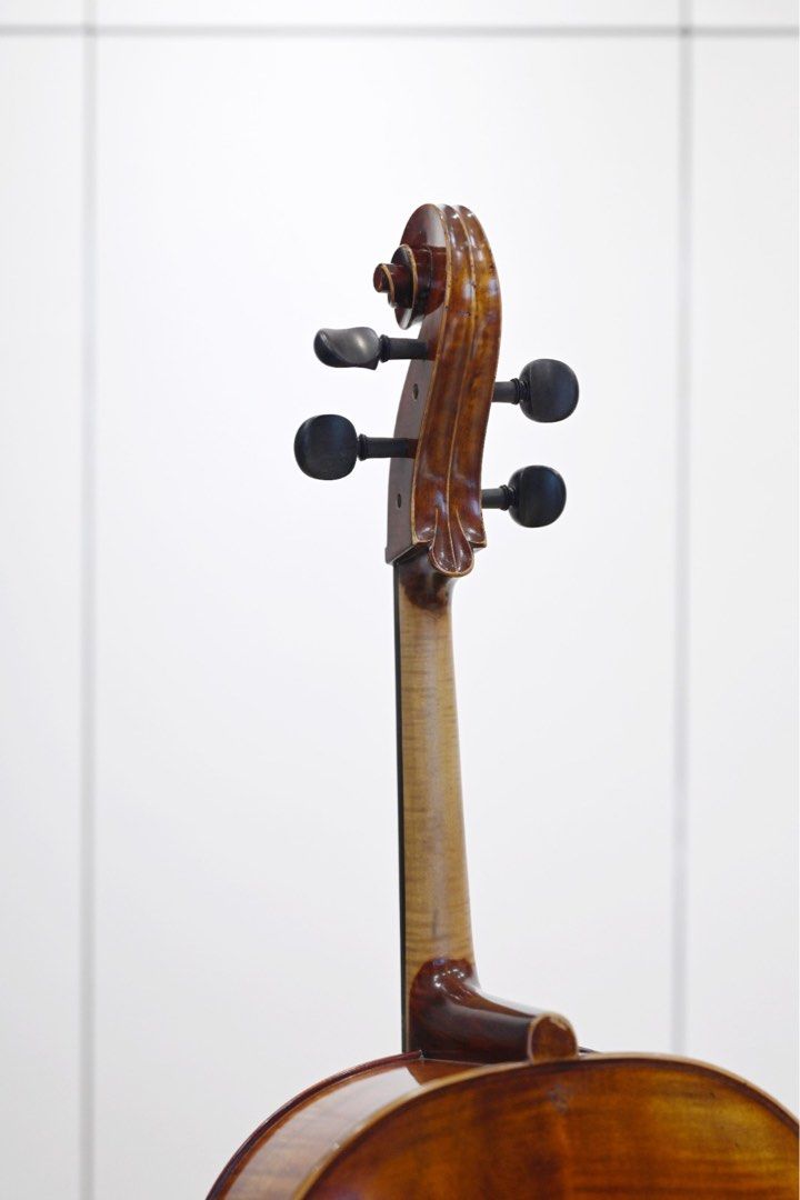 4/4 Cello Lothar Semmlinger Intermediate/advanced. Free case, Hobbies