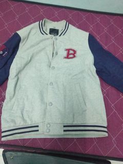 (Category: ) located in . Submitted by thriftstore91 (Listing ID 1302951951, Image 1). Description: .